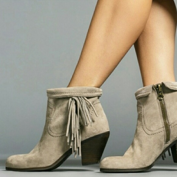 Sam Edelman Shoes - NWOT Sam Edelman fringe bootie